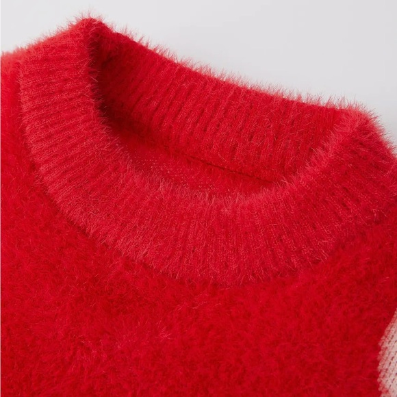 NEW Girls Valentines Hearts Pullover Sweater - Picture 3 of 5